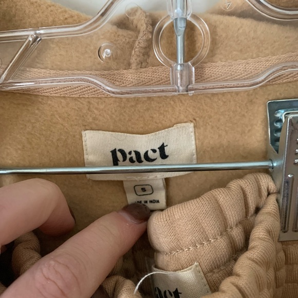 Pact Matching Set - Picture 4 of 4